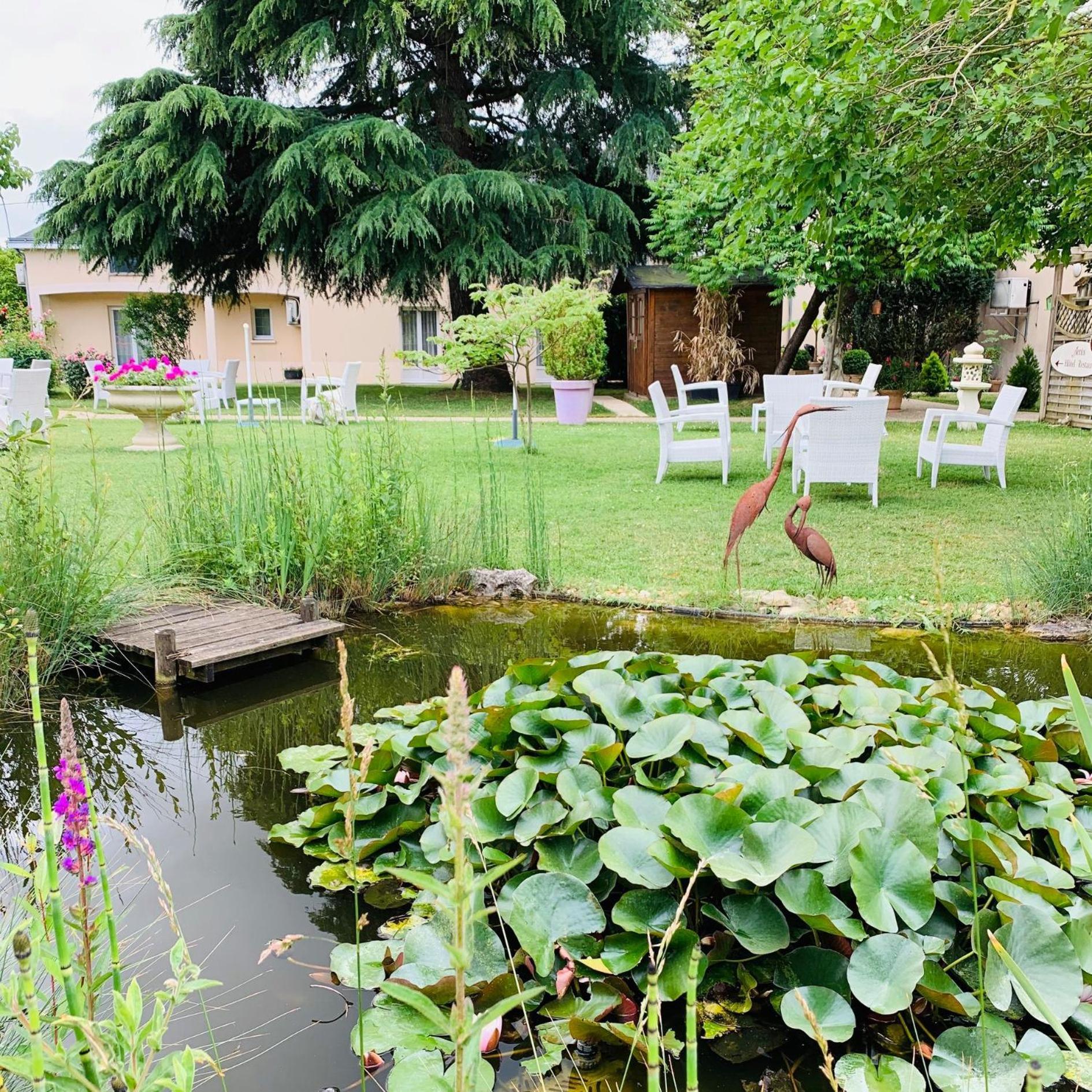 Logis Auberge Bienvenue Doue-la-Fontaine Luaran gambar