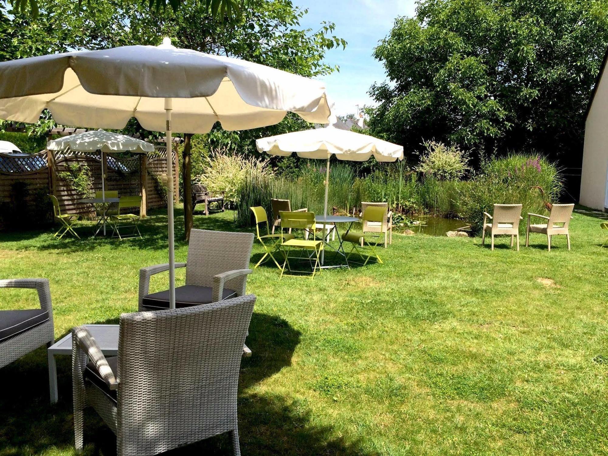 Logis Auberge Bienvenue Doue-la-Fontaine Luaran gambar